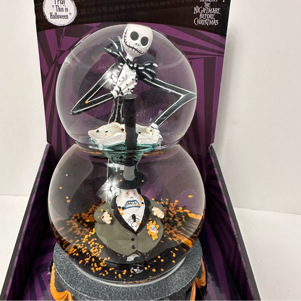 Nightmare Before Christmas Water Globe - Picture 2 of 11